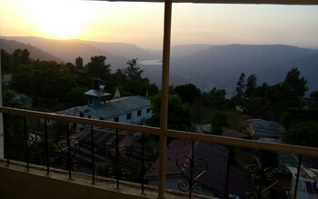 hotel valley view residency