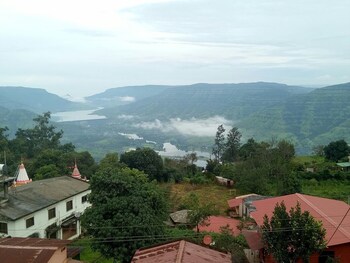 hotel valley view residency