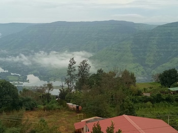 hotel valley view residency