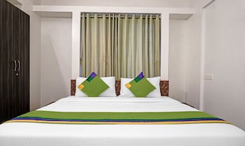 treebo diamond residency ddpk inn