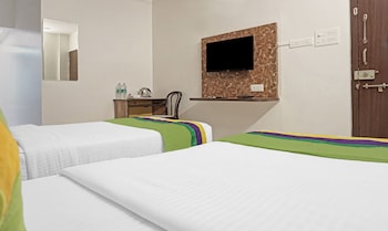 treebo diamond residency ddpk inn
