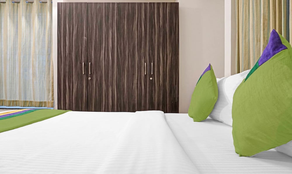 treebo diamond residency ddpk inn