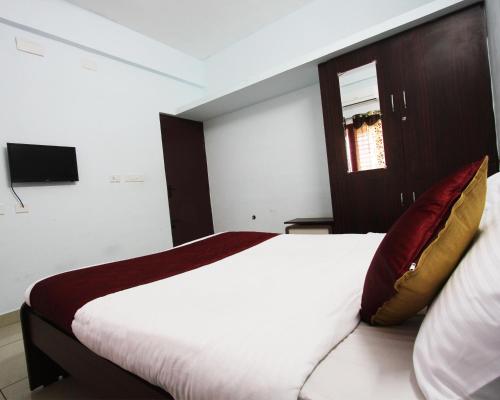 lakshana service apartment