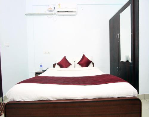 lakshana service apartment