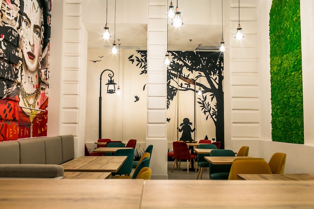 t62 hotel