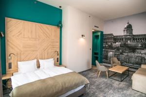 t62 hotel