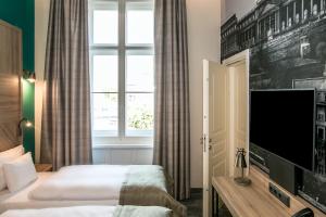 t62 hotel