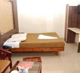 hotel raj residency