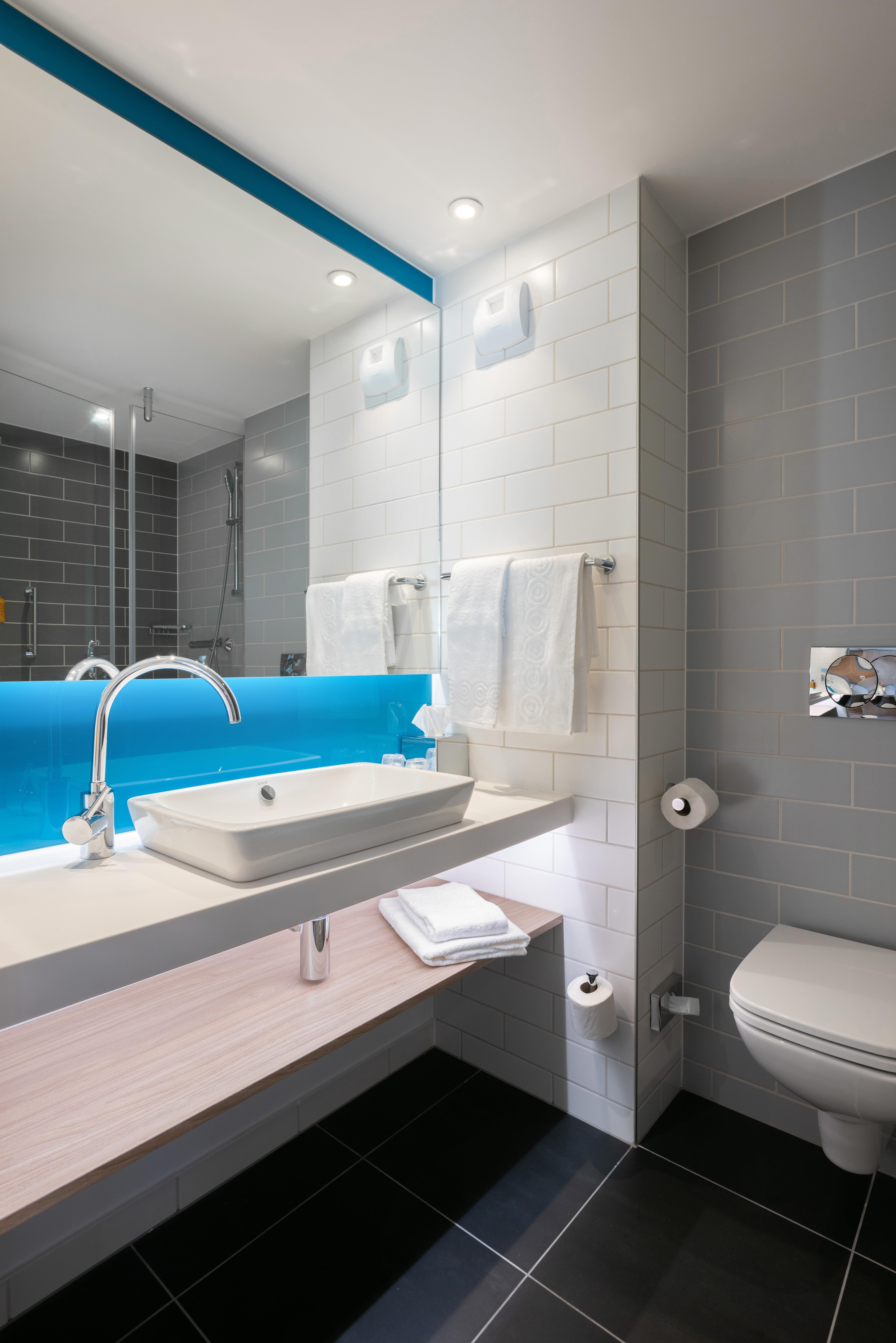 holiday inn express rouen centre rive gauche