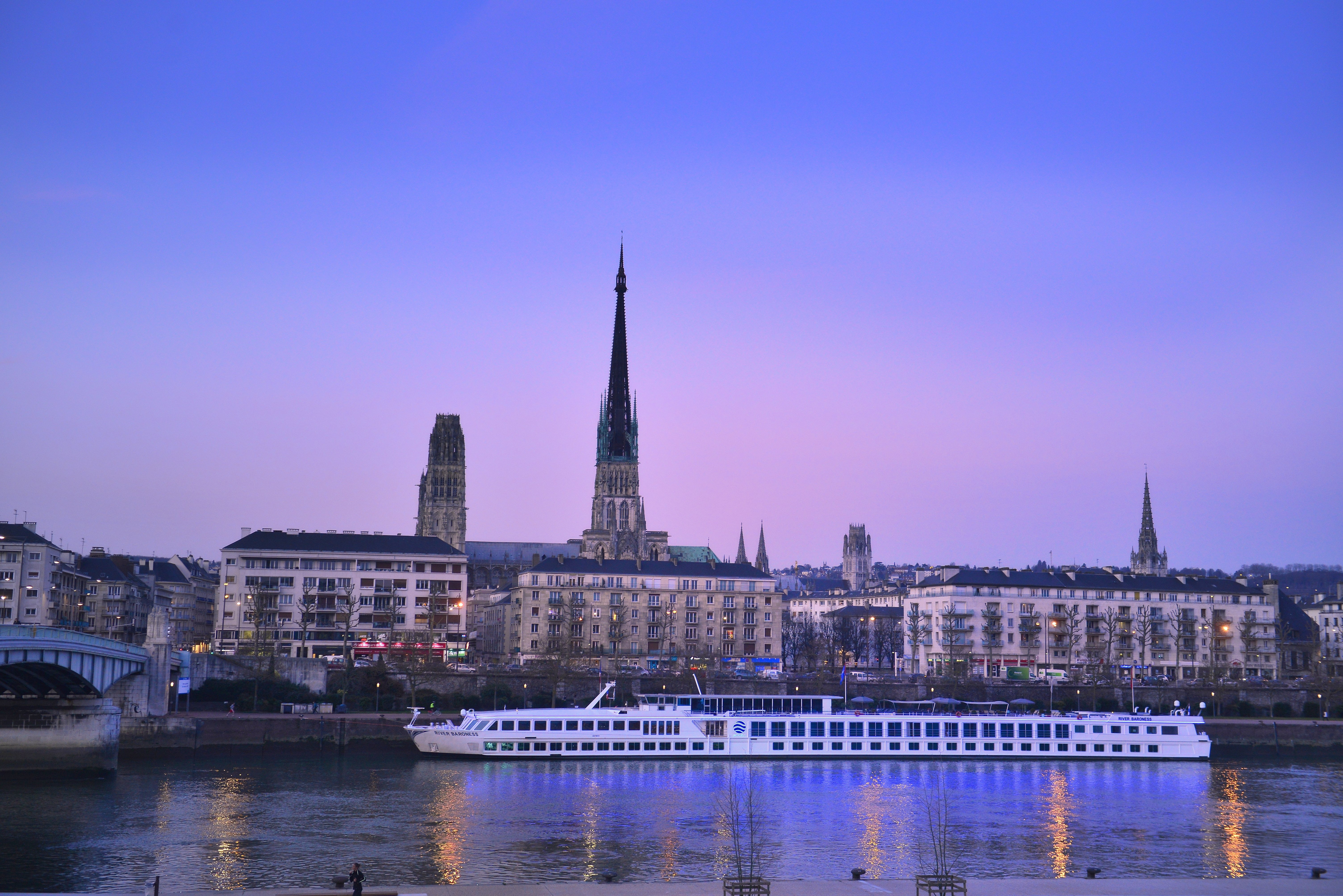 holiday inn express rouen centre rive gauche