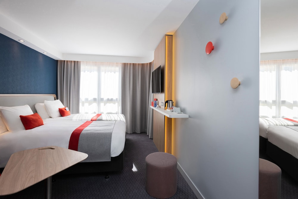 holiday inn express rouen centre rive gauche