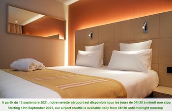 nash airport hotel