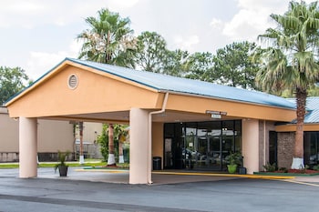 quality inn hinesville fort stewart area