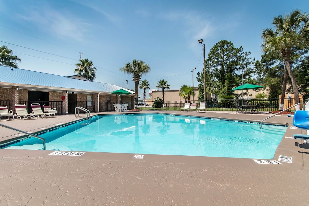 quality inn hinesville fort stewart area