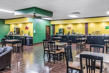 quality inn hinesville fort stewart area