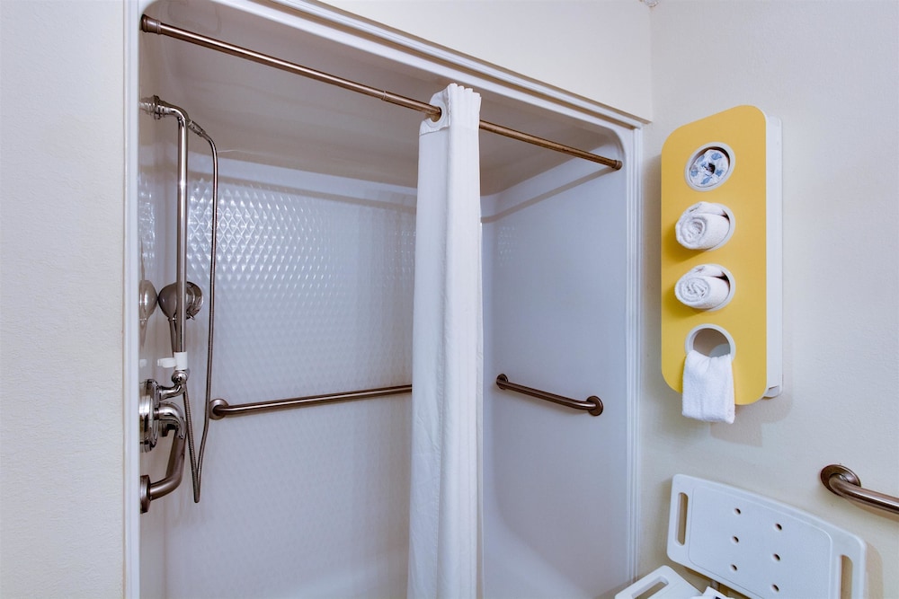 motel 6 hinesville ga