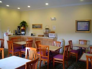 motel 6 hinesville ga