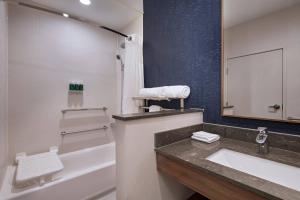 fairfield inn and suites by marriott houston missouri city