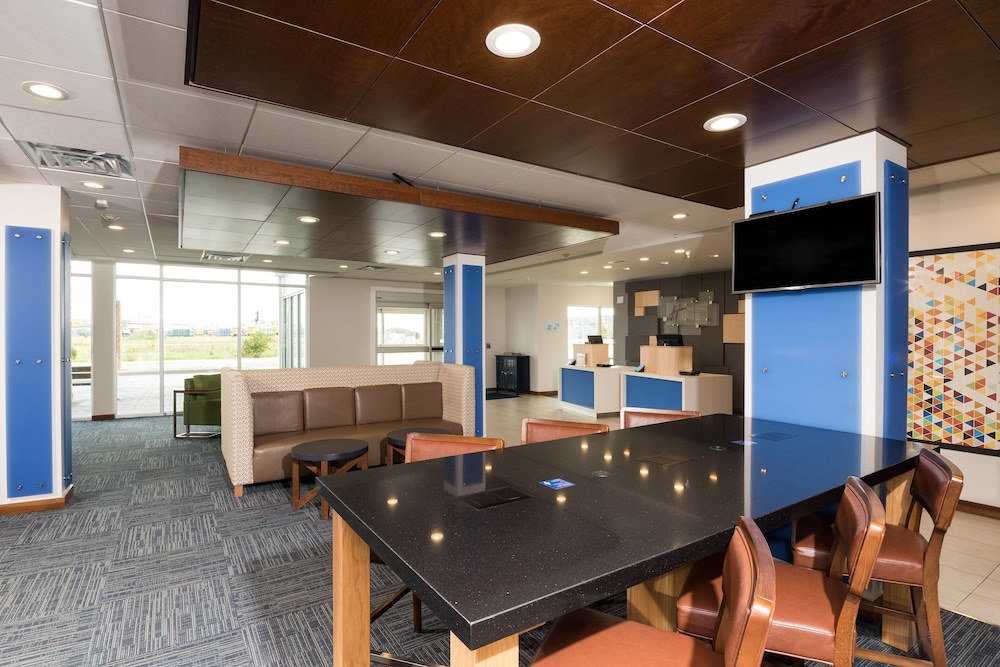 holiday inn express and suites auburn an ihg hotel