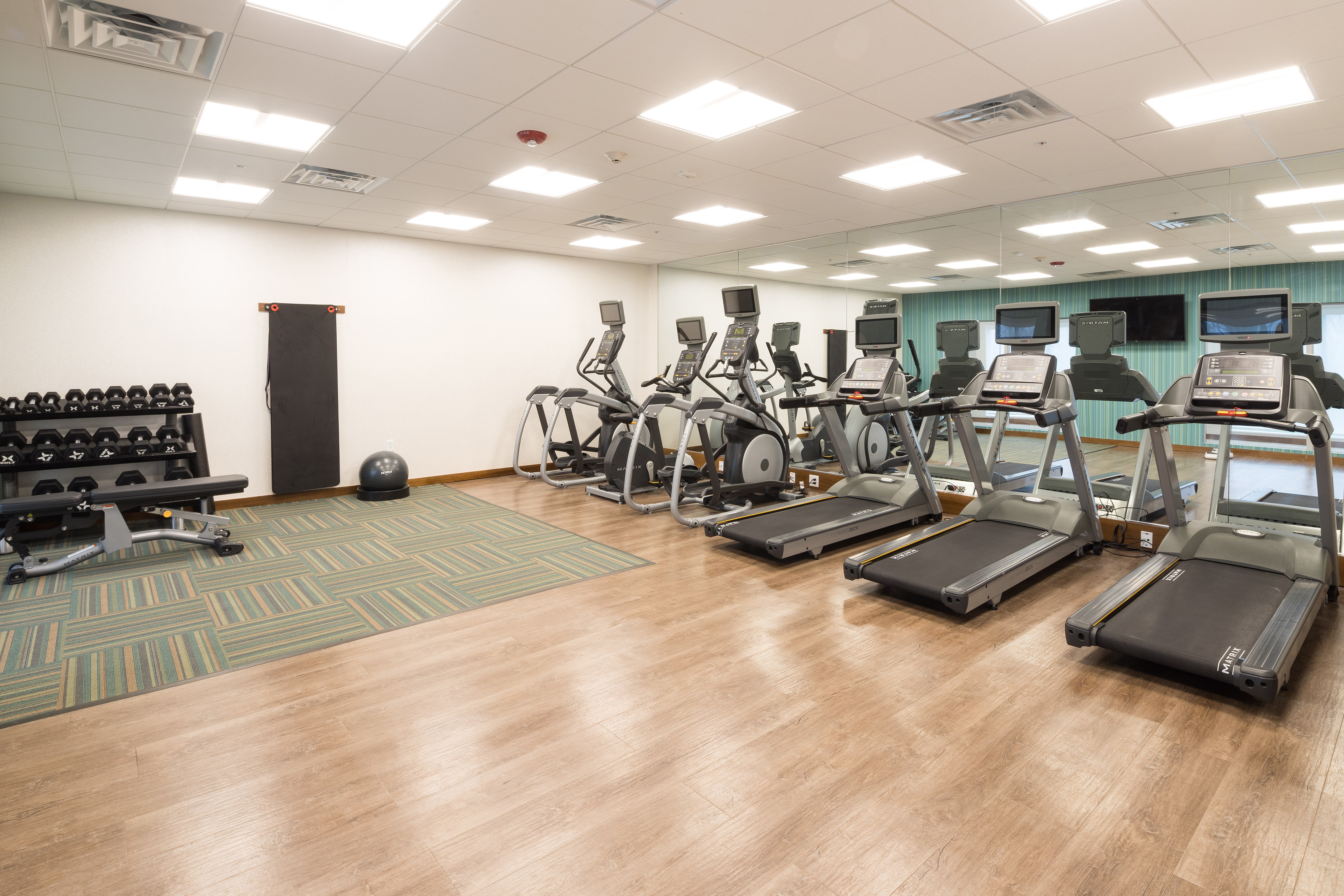 holiday inn express and suites auburn an ihg hotel
