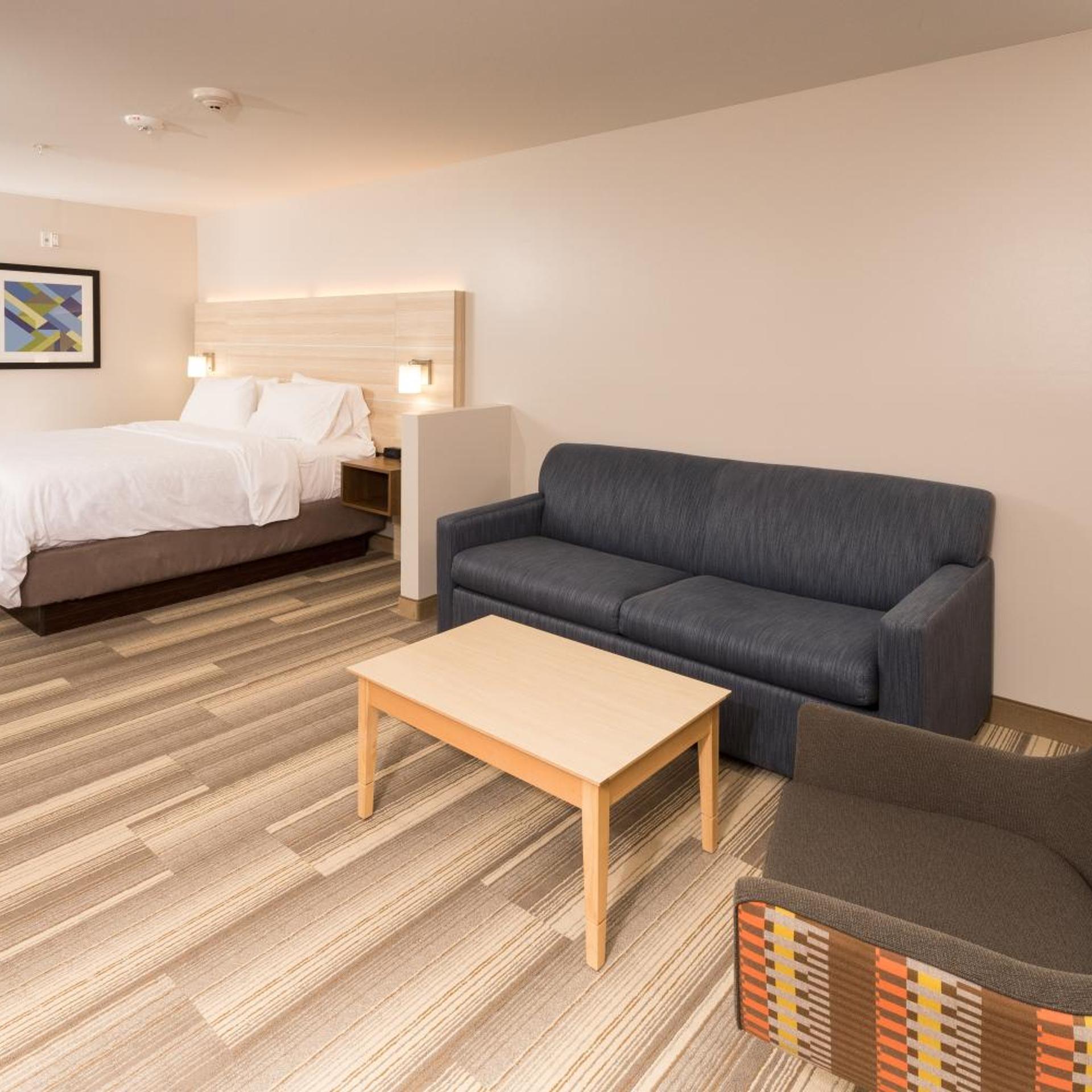 holiday inn express and suites auburn an ihg hotel