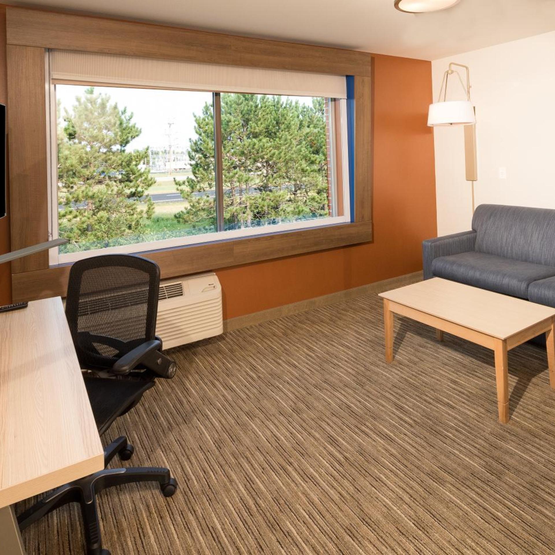 holiday inn express and suites auburn an ihg hotel