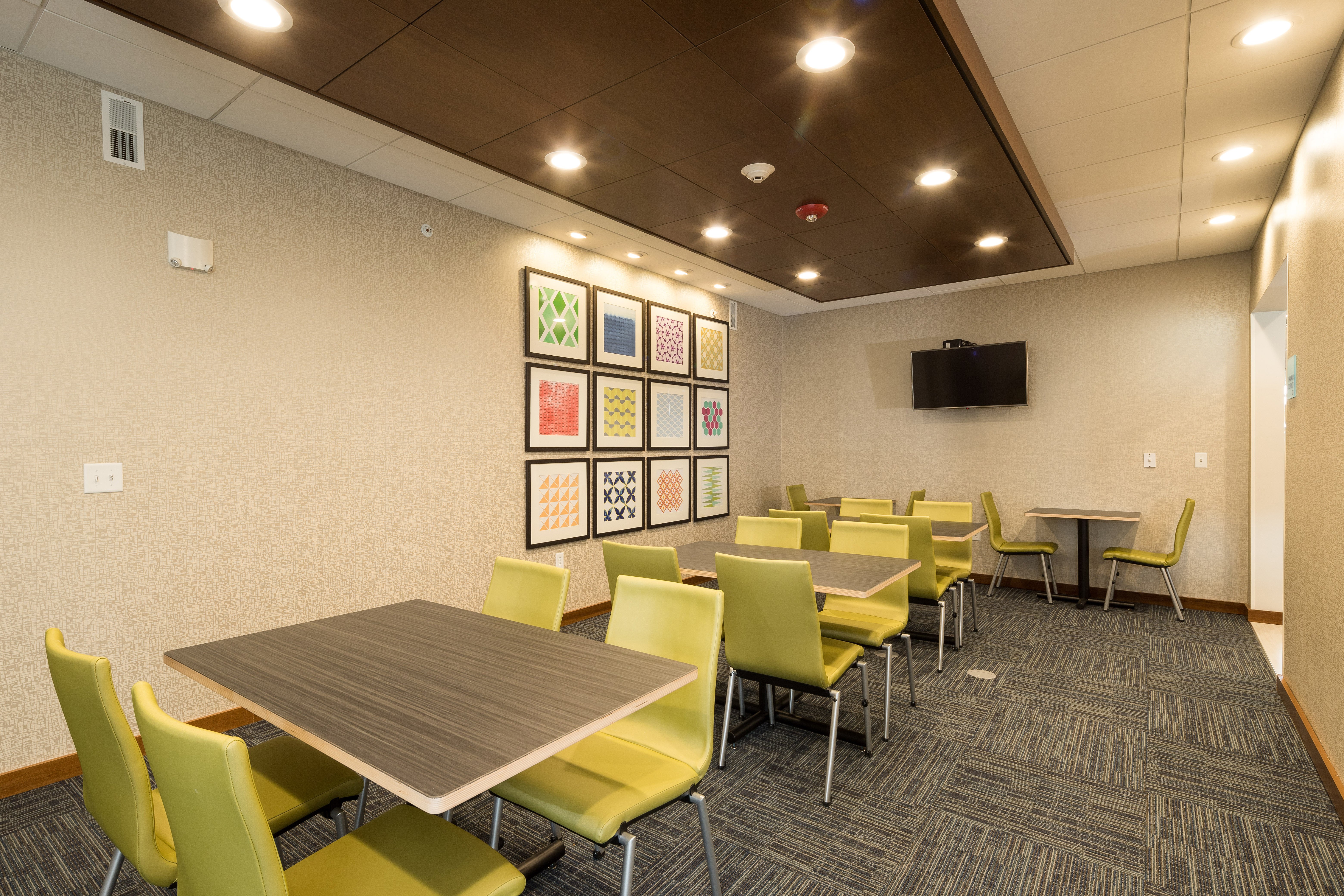 holiday inn express and suites auburn an ihg hotel