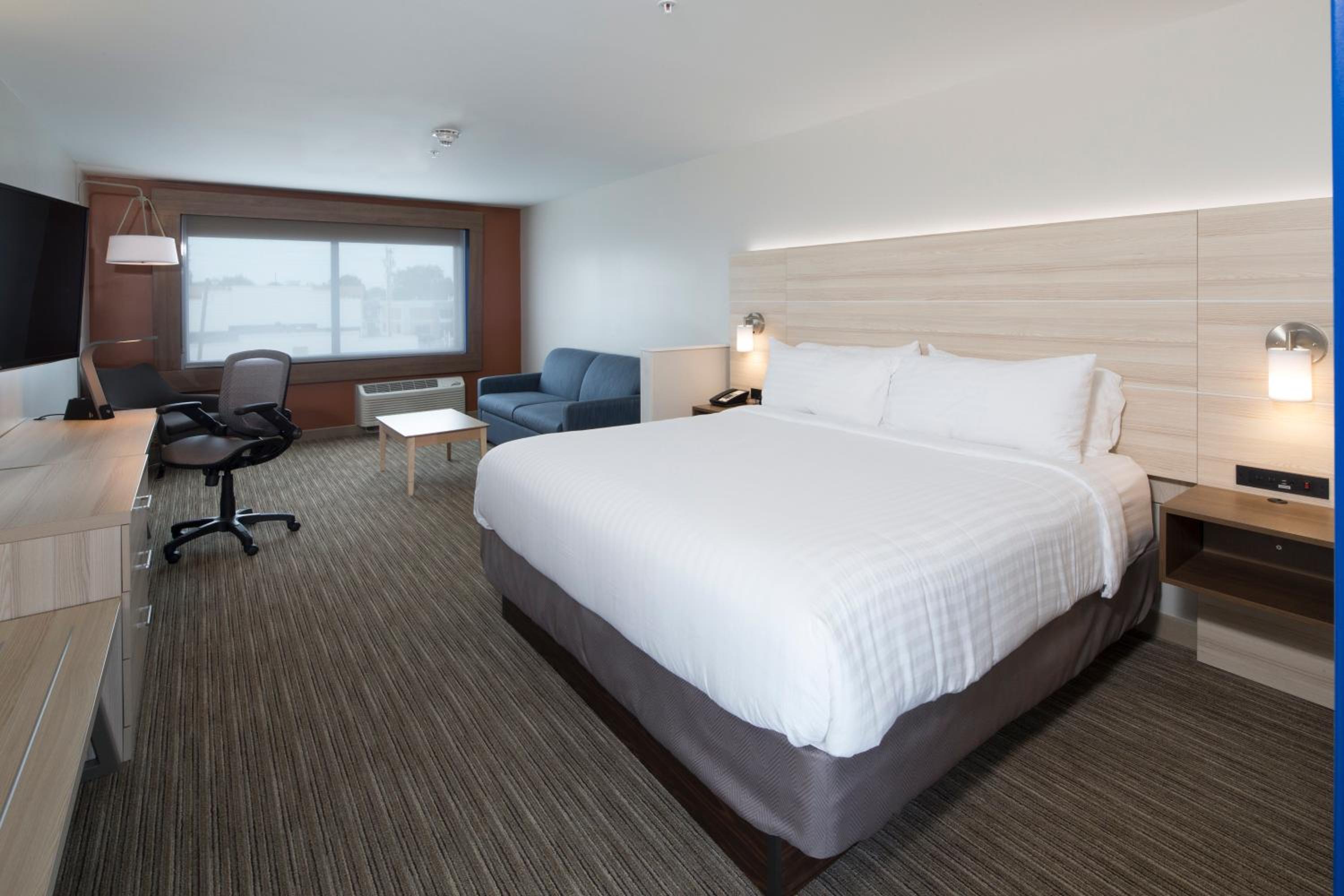 holiday inn express and suites auburn an ihg hotel