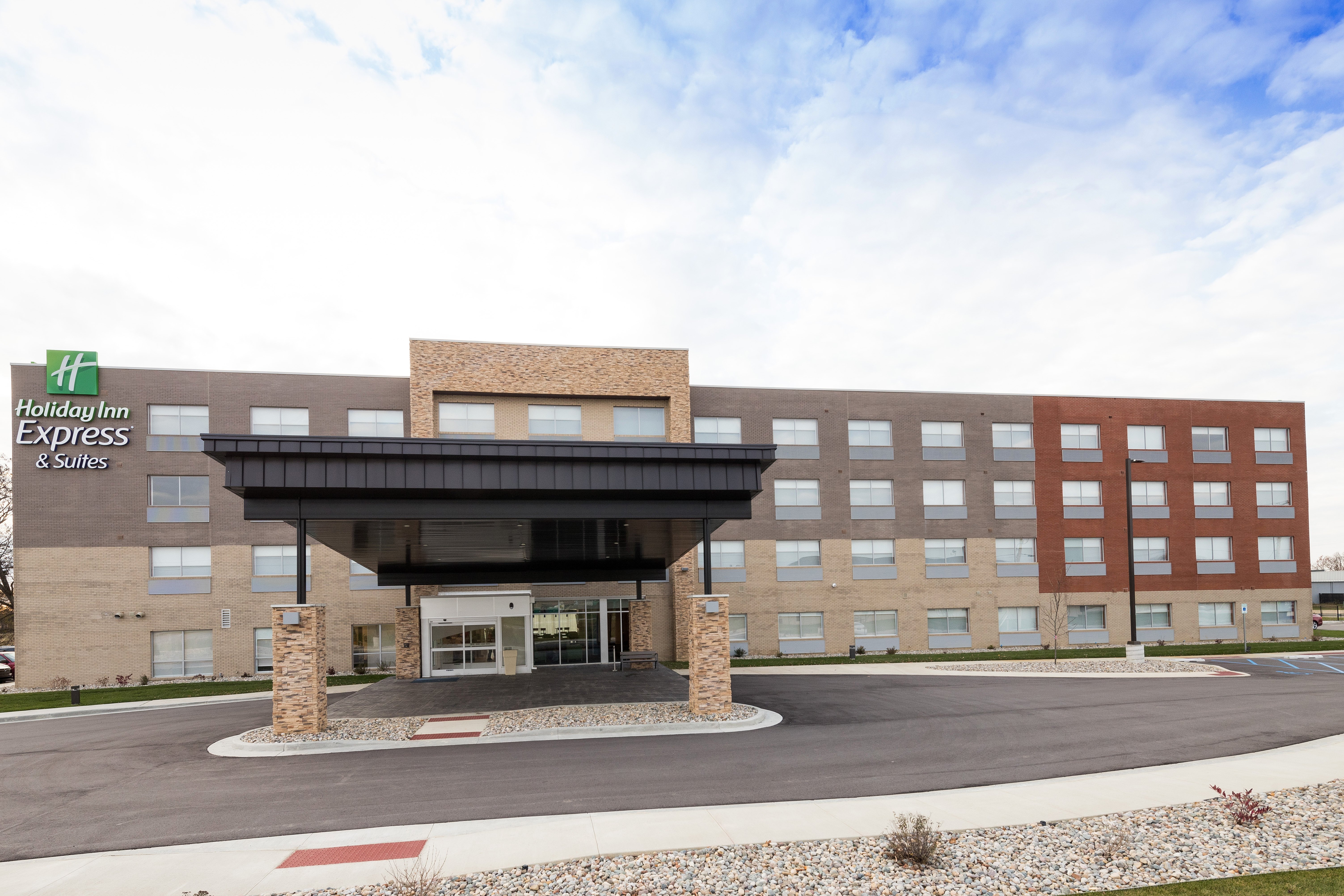 holiday inn express and suites auburn an ihg hotel