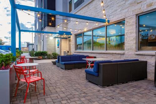 tru by hilton cypress houston