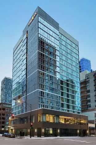 home2 suites by hilton chicago river north