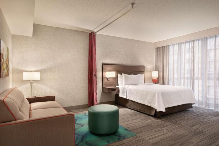 home2 suites by hilton chicago river north