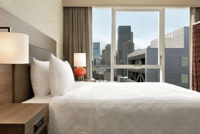 home2 suites by hilton chicago river north