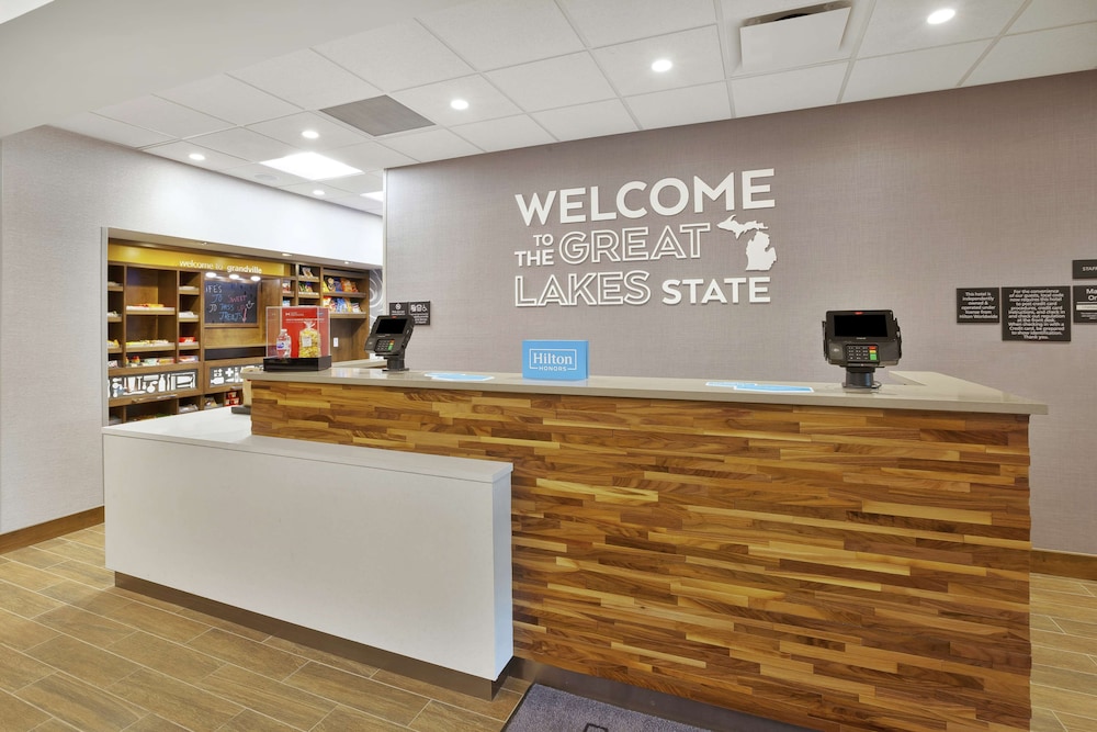 hampton inn and suites grandville grand rapids south