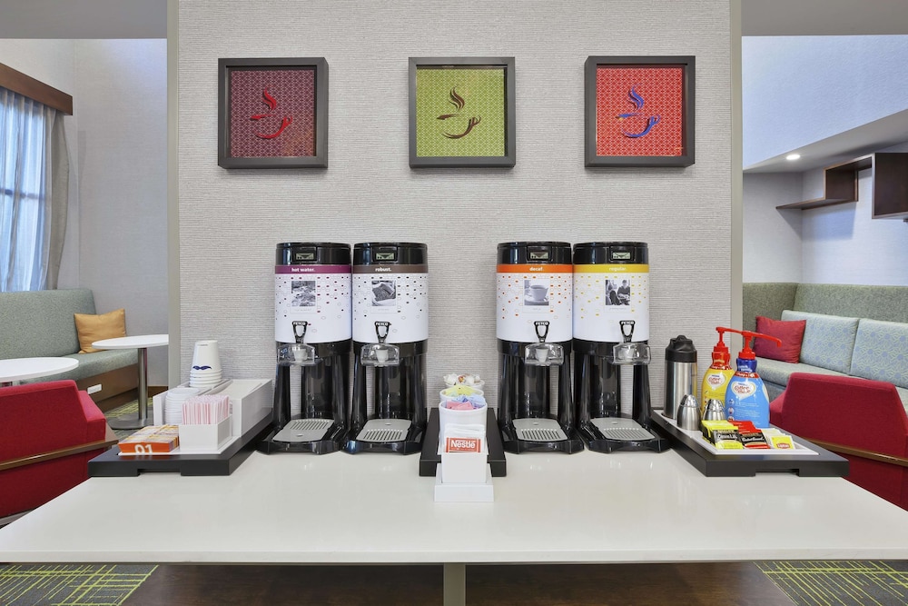 hampton inn and suites grandville grand rapids south