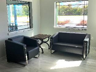 americas best value inn and suites northeast houston i 610