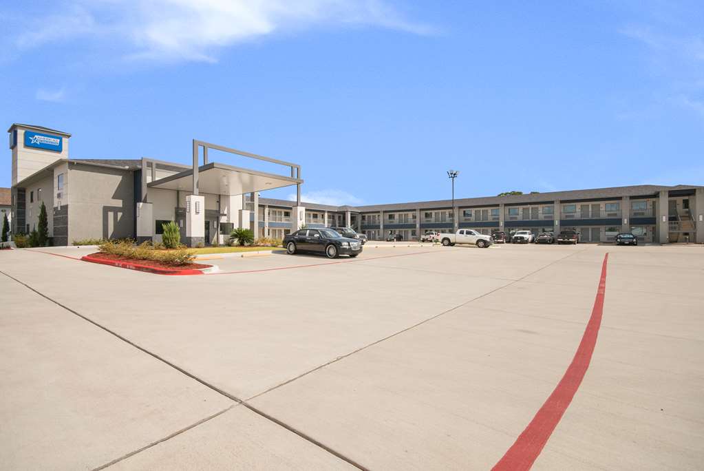 americas best value inn and suites northeast houston i 610