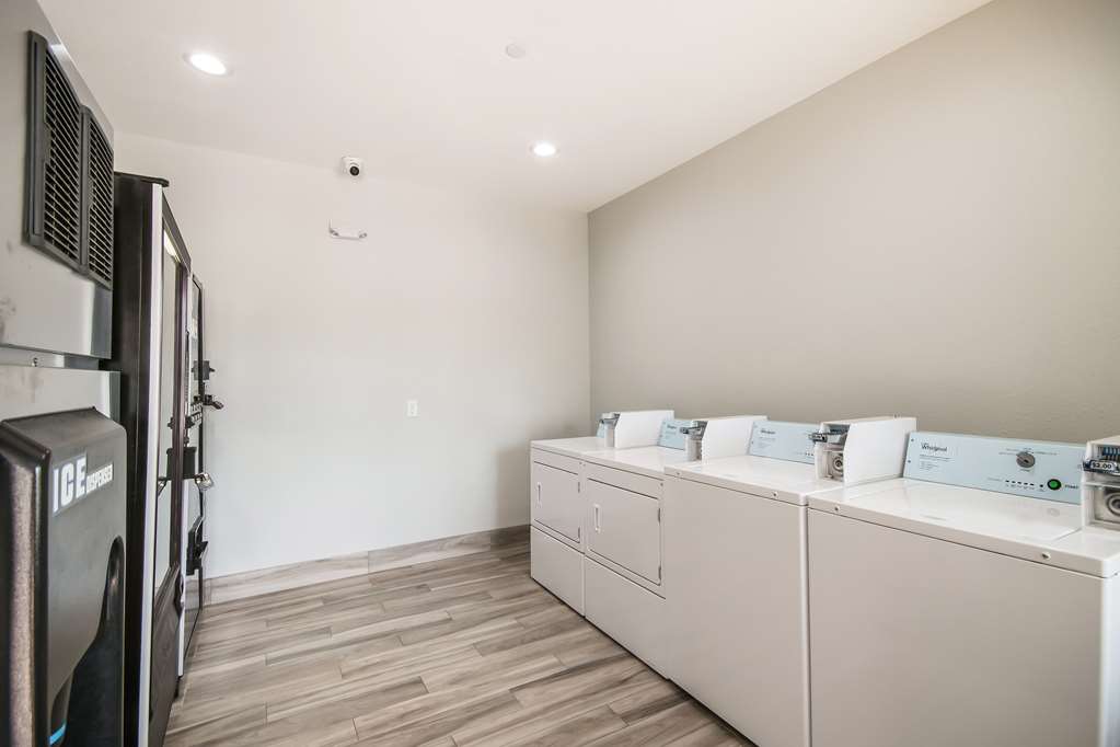 americas best value inn and suites northeast houston i 610