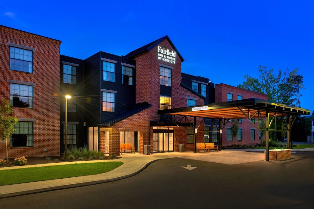 fairfield inn and suites by marriott williamstown