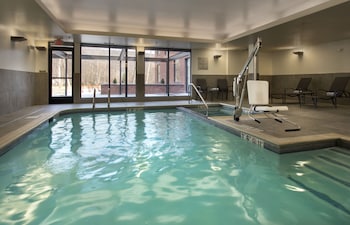fairfield inn and suites by marriott williamstown