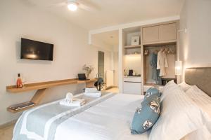 iliada beach hotel
