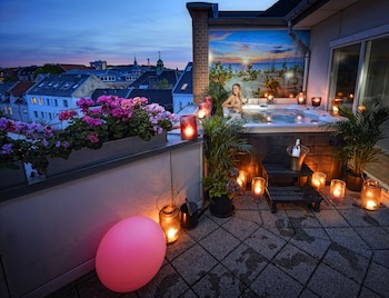 Mortens Kro Restaurant & Suites,Near Jens Bangs Stenhus,4 star