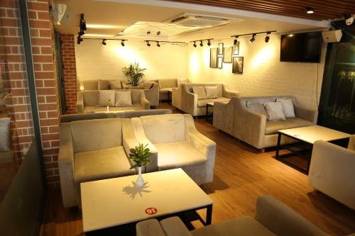 hong bao thach hotel