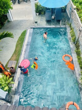 rice river villa