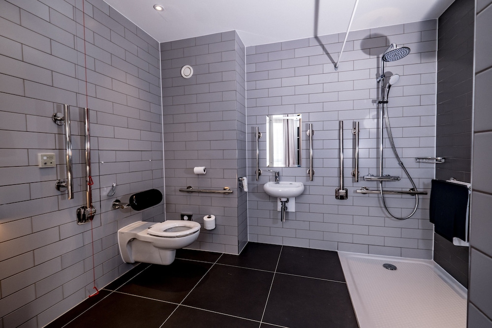 holiday inn express derry londonderry an ihg hotel