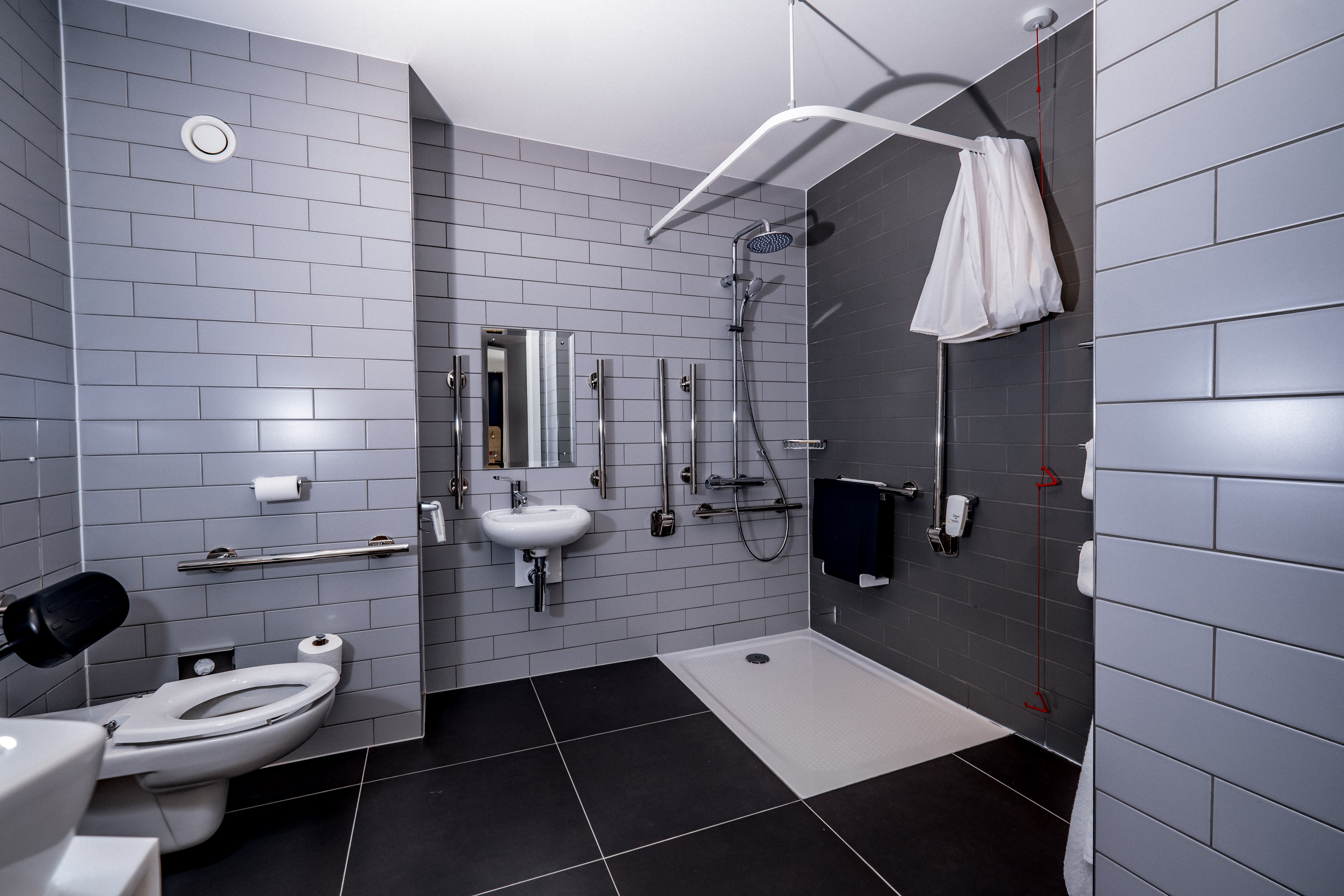 holiday inn express derry londonderry an ihg hotel
