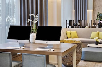 courtyard by marriott al barsha dubai