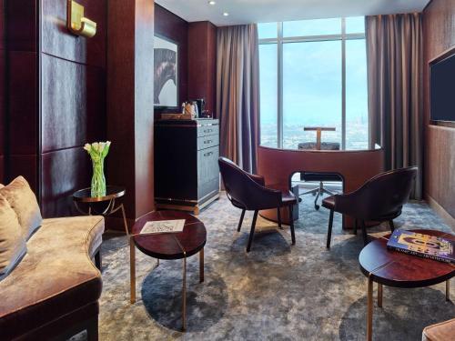 waldorf astoria dubai international financial centre