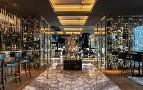 waldorf astoria dubai international financial centre