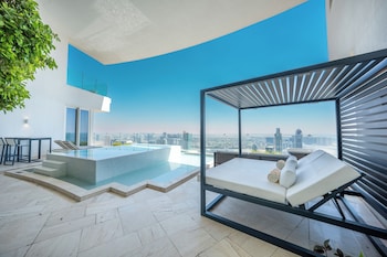 five jumeirah village dubai